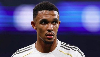 世界杯手机观看-阿诺德后悔吗！背叛利物浦却被皇马抛弃，无球可踢或无缘世界杯