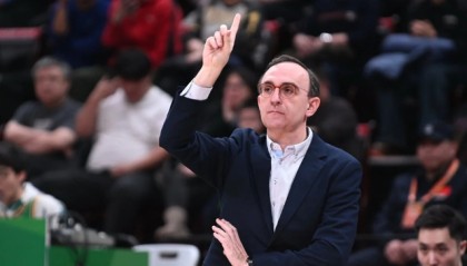 世界杯直播平台-辽宁男篮全新阵容亮相！乌戈拒绝输球，哈维上演首秀，央视直播